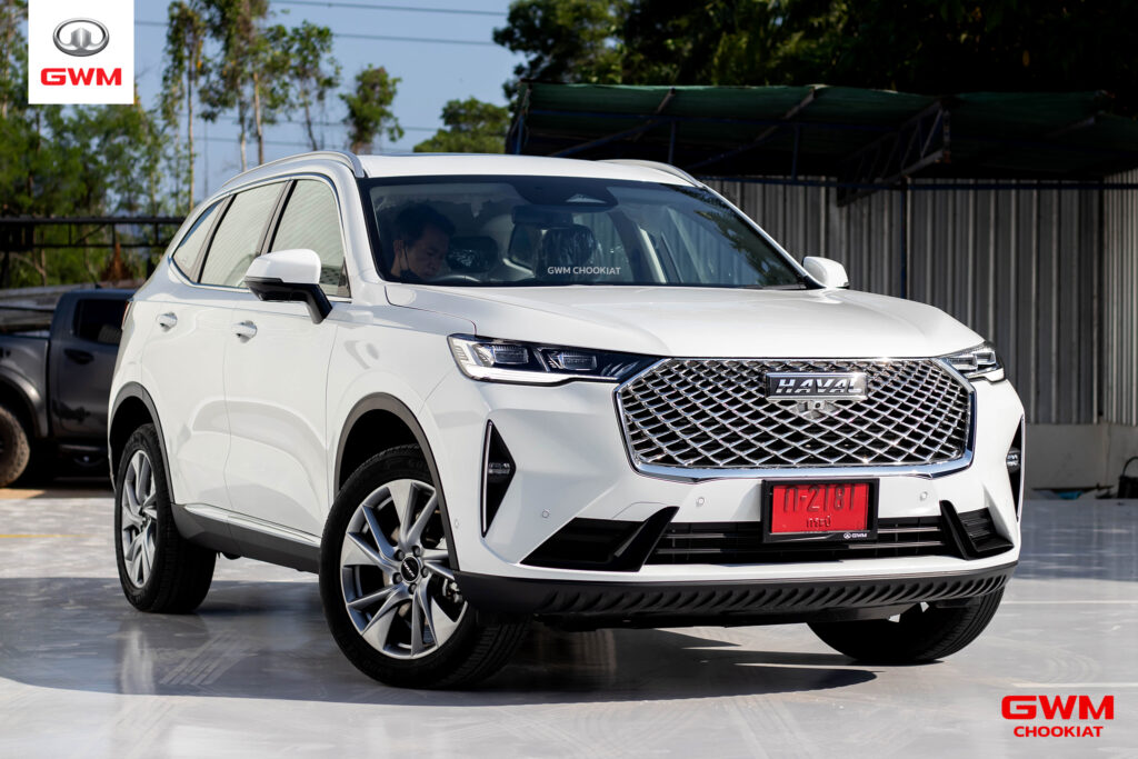 Haval H6 White Front Corner