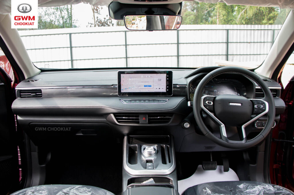 val H6 Pro Front Interior